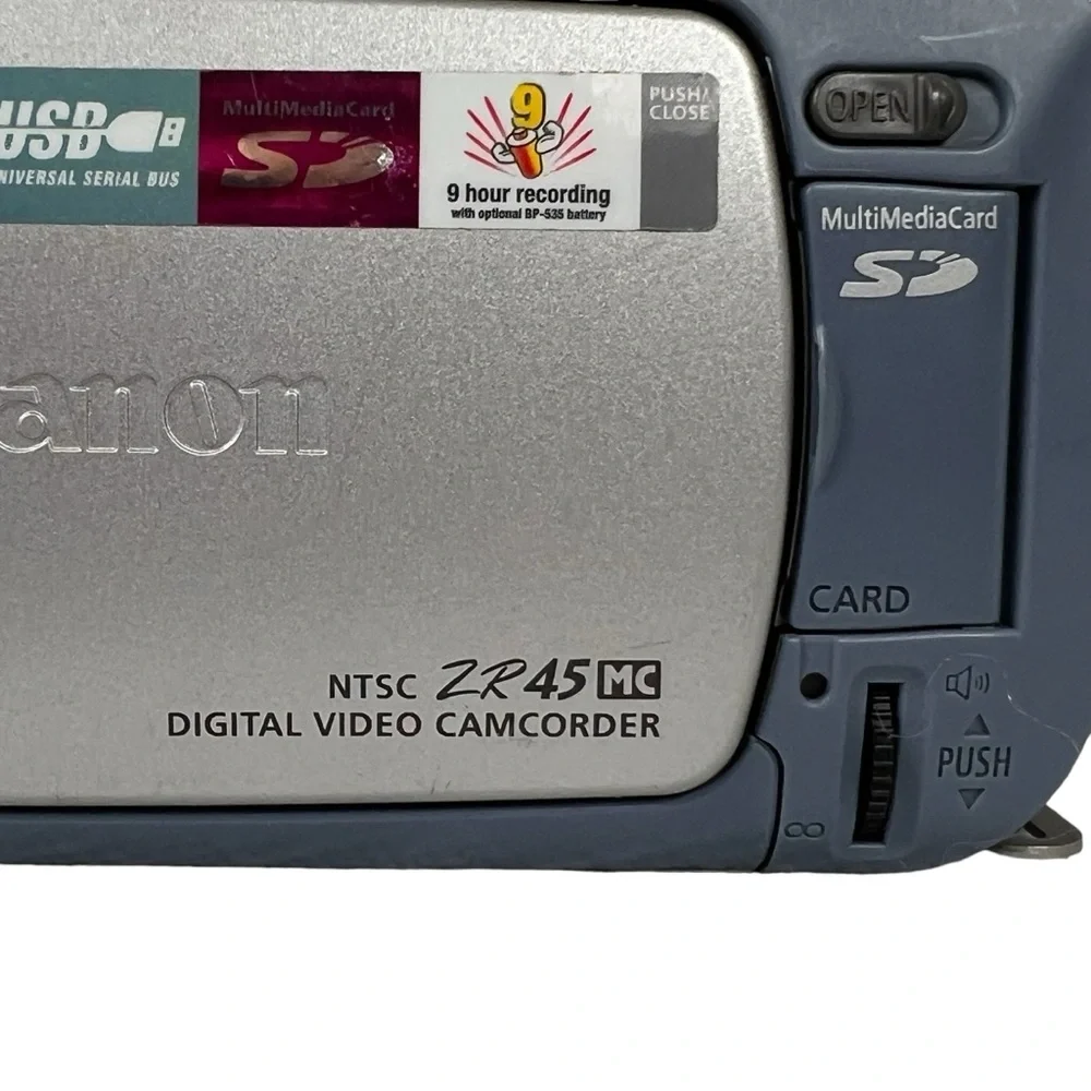Canon Digital Video Mini Camcorder ZR45 MC UNTESTED No Battery 18X Zoom